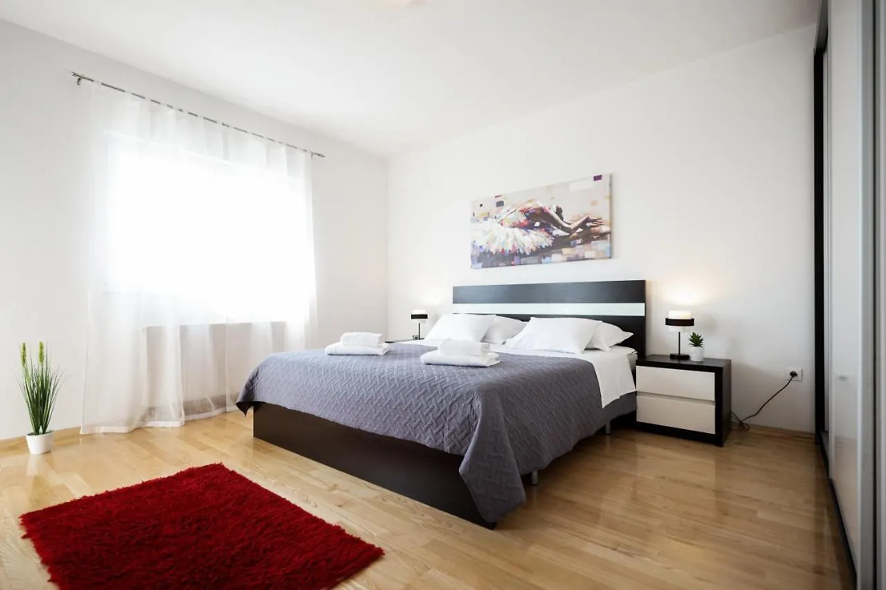 Villa Visum 扎达尔